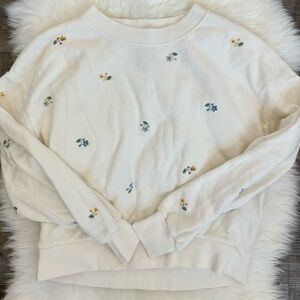 Embroidered Floral Crewneck